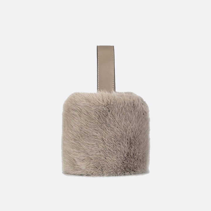 Handbag with faux fur