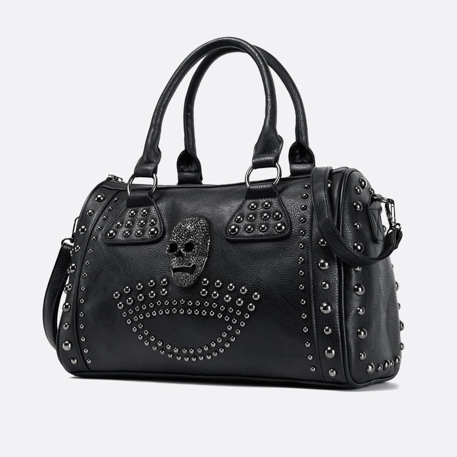 sac à main cuir noir clouté avec tête de mort