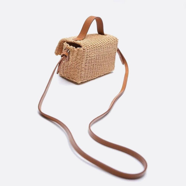 Rope handbag with shoulder strap