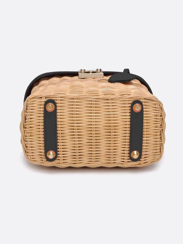 Rectangular rattan handbag