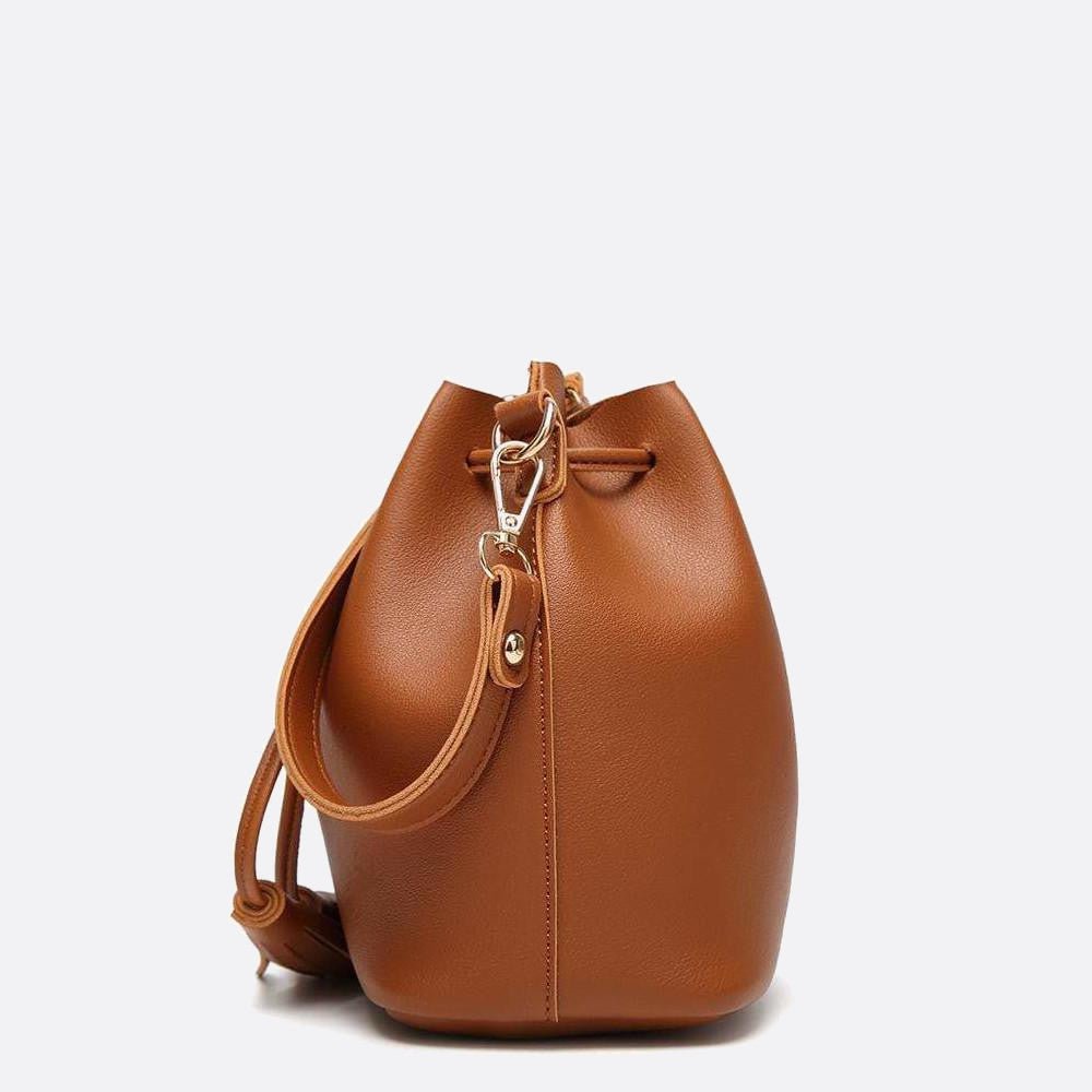 Camel leather bucket bag