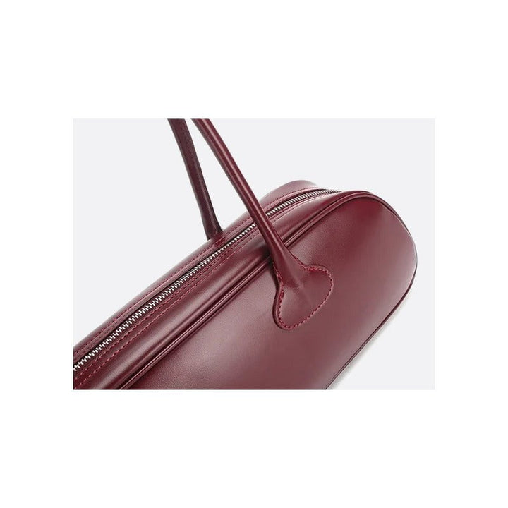 Leather shoulder bag with wide handle 