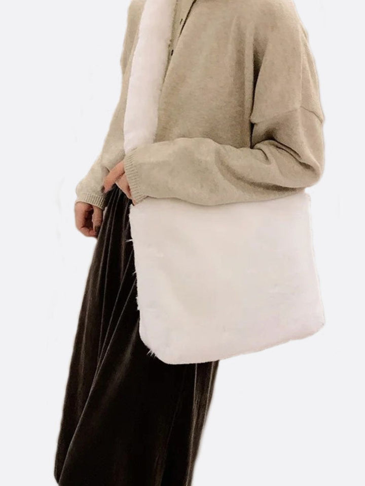 Sac bandoulière fausse fourrure blanc