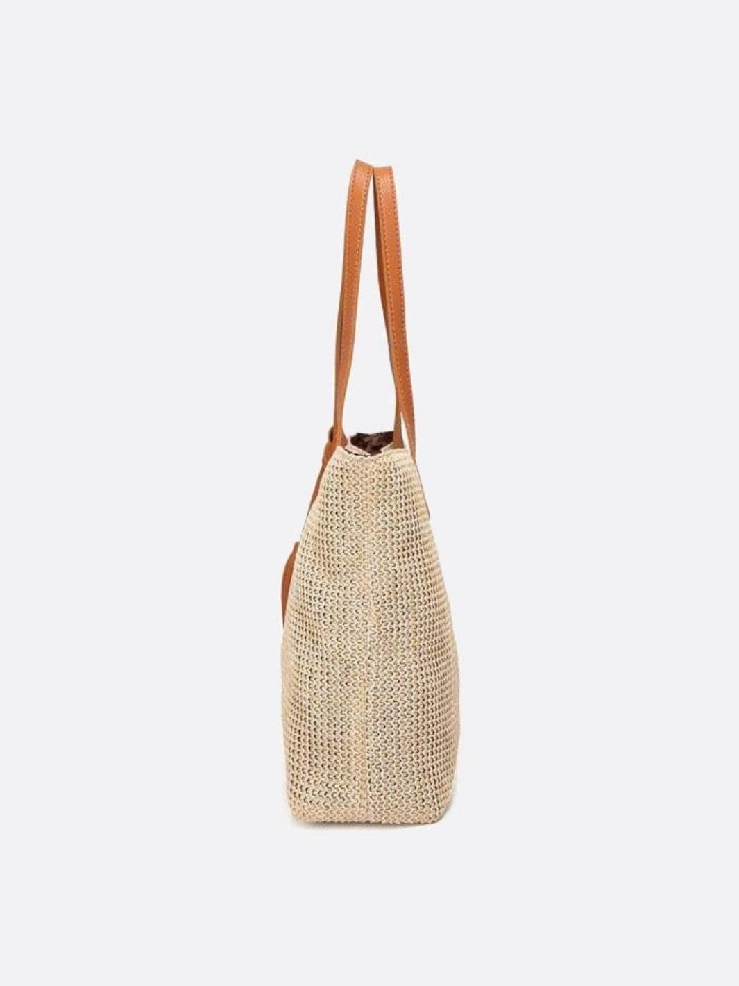 Straw tote bag with pompom