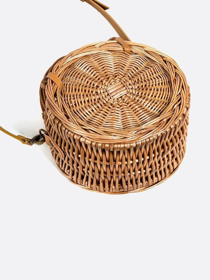 Round rattan bag 