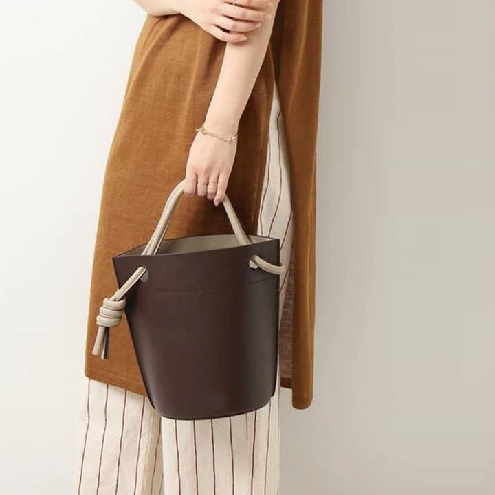 sac seau marron cuir